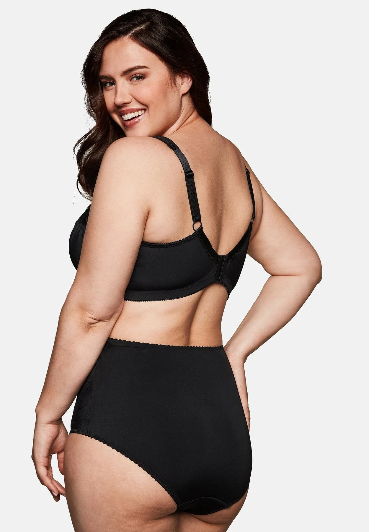 Sheego Reggiseno Con FerrettoBlack Donna Intimo SHI81A006-Q11 5 Sheego Reggiseno Con FerrettoBlack Donna Intimo SHI81A006-Q11 - immagine 3