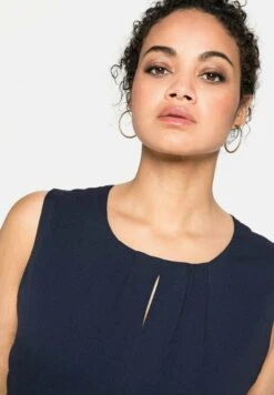 Sheego Vestito EstivoNachtblau Donna Vestiti SHI21C0H3-K11 -Sheego Negozio 0fcaea0a8a5b4defb694f57cf6f2fdfc