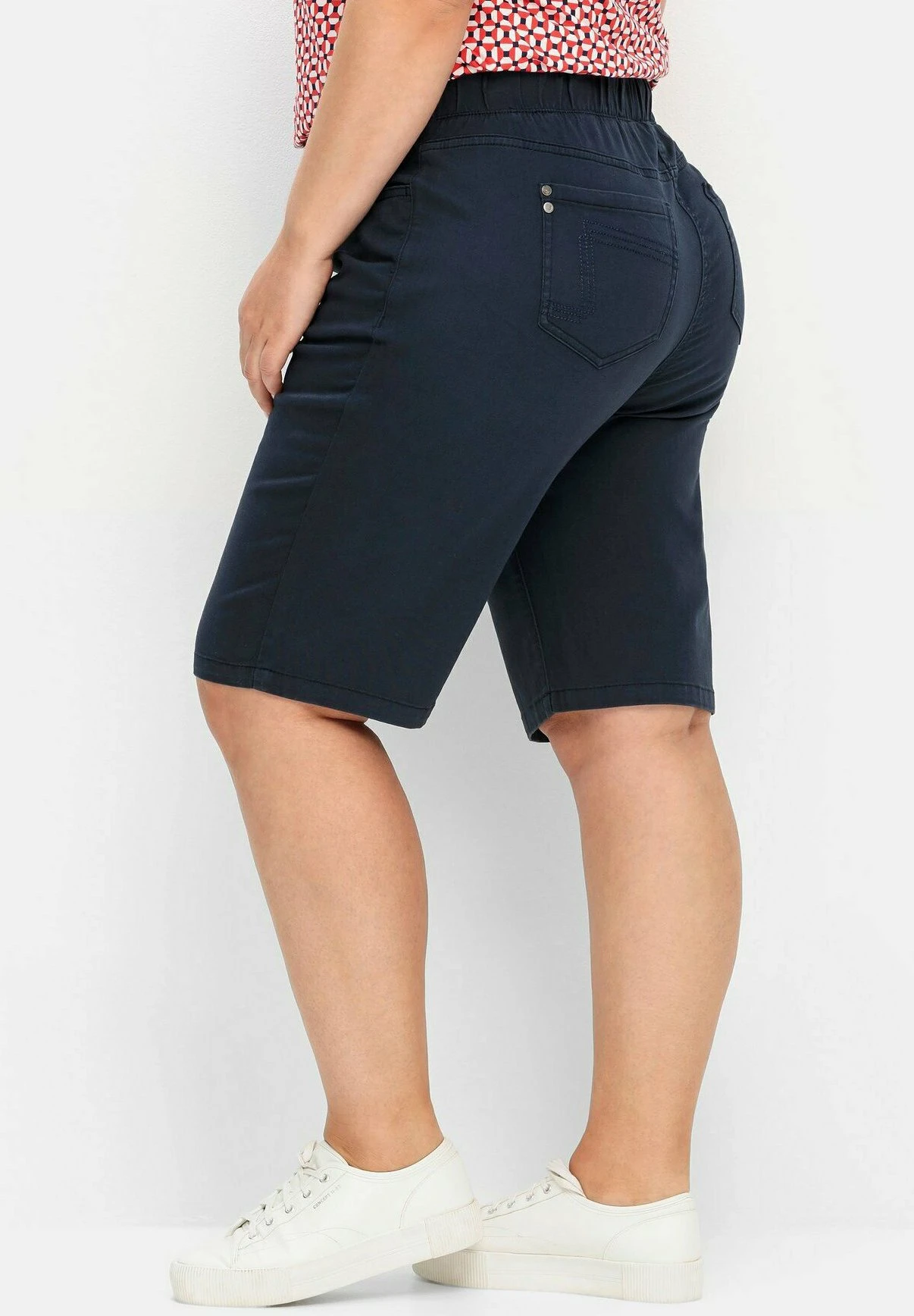 Sheego ShortsNachtblau Donna Shorts SHI21S02Q-K11 6 Sheego ShortsNachtblau Donna Shorts SHI21S02Q-K11 - immagine 4