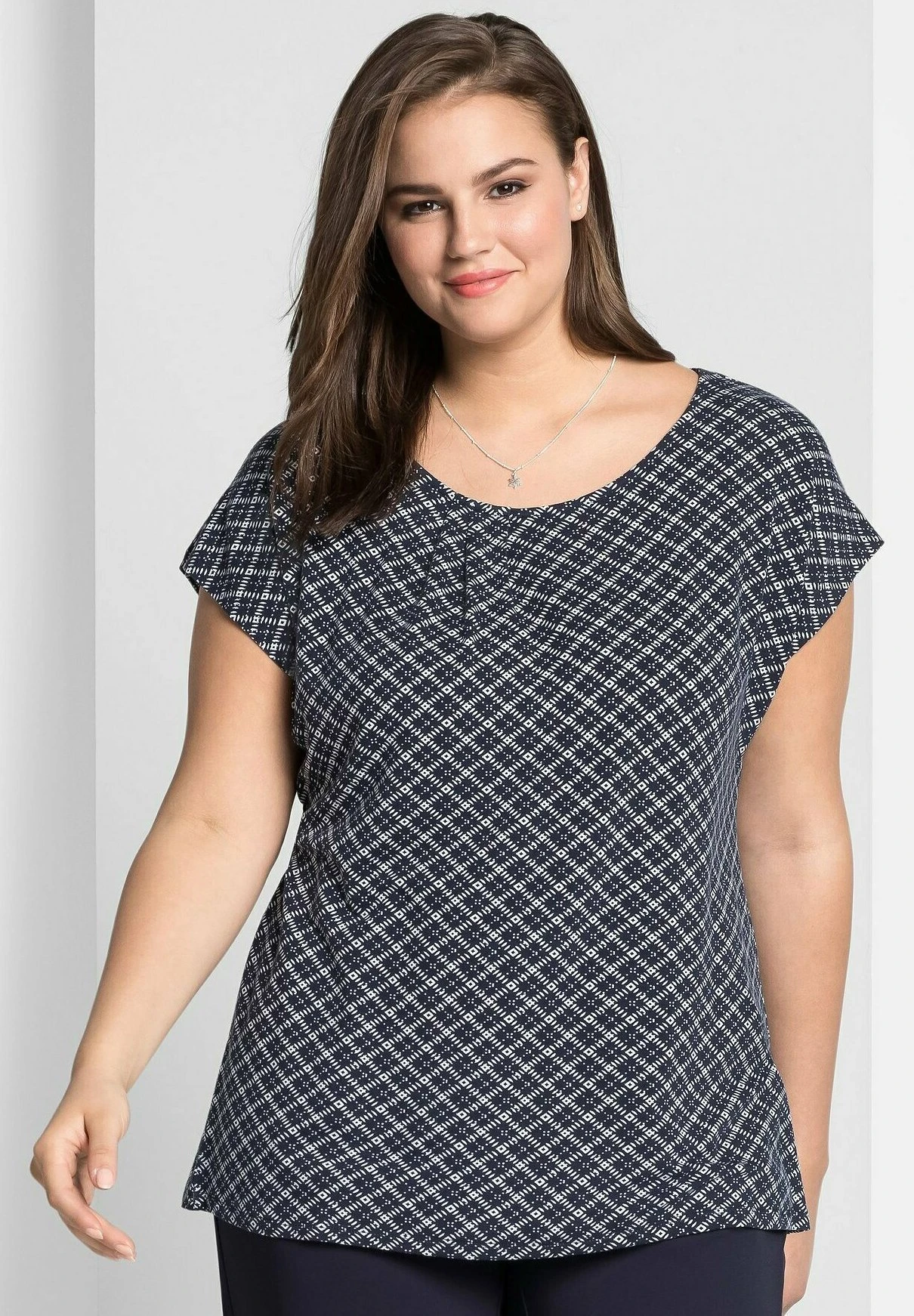 Sheego Camicetta - Marine Bedruckt 3 Sheego Camicetta - Marine Bedruckt