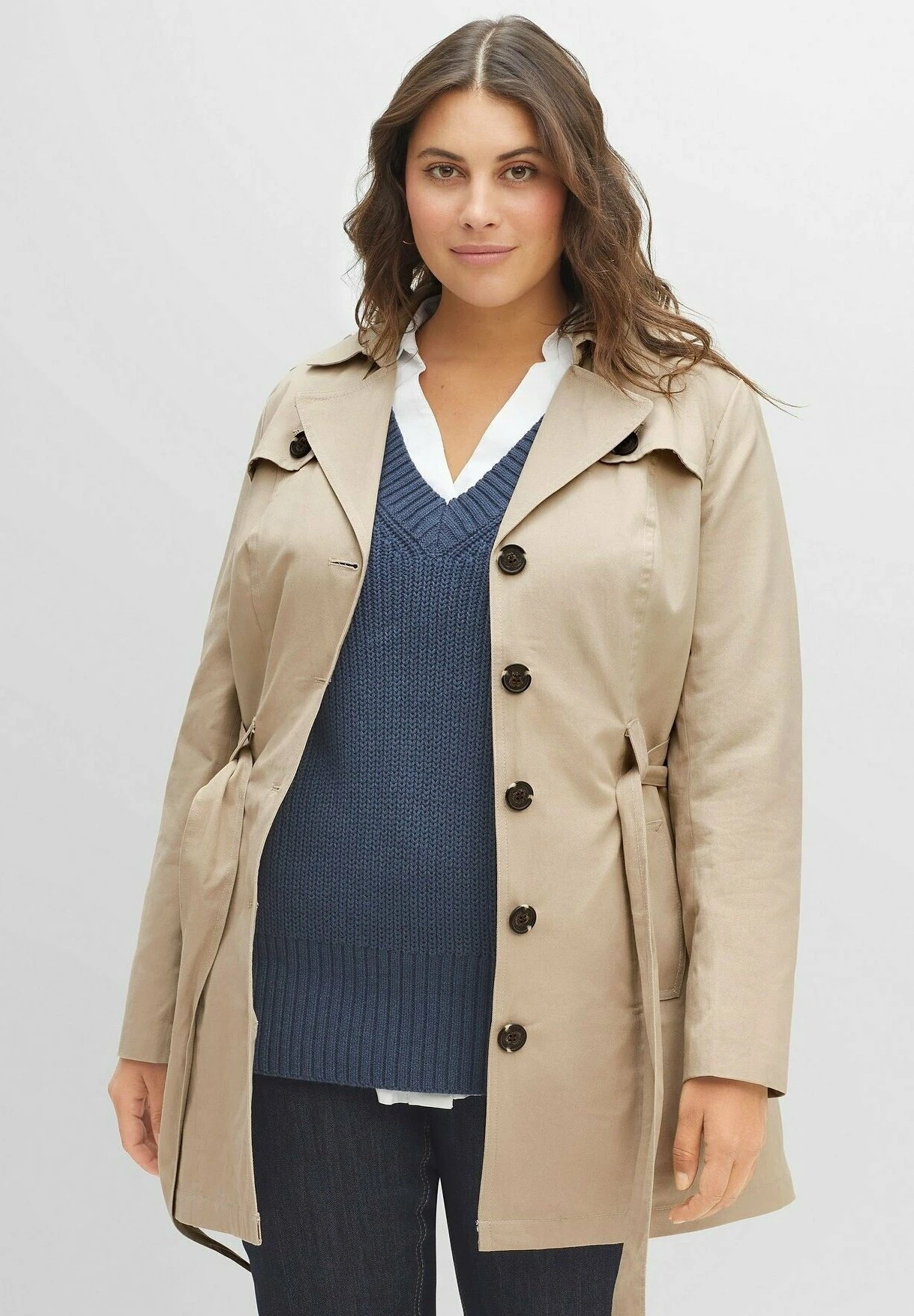 Sheego TrenchSofttaupe Donna Cappotti SHI21U004-B12 3 Sheego TrenchSofttaupe Donna Cappotti SHI21U004-B12