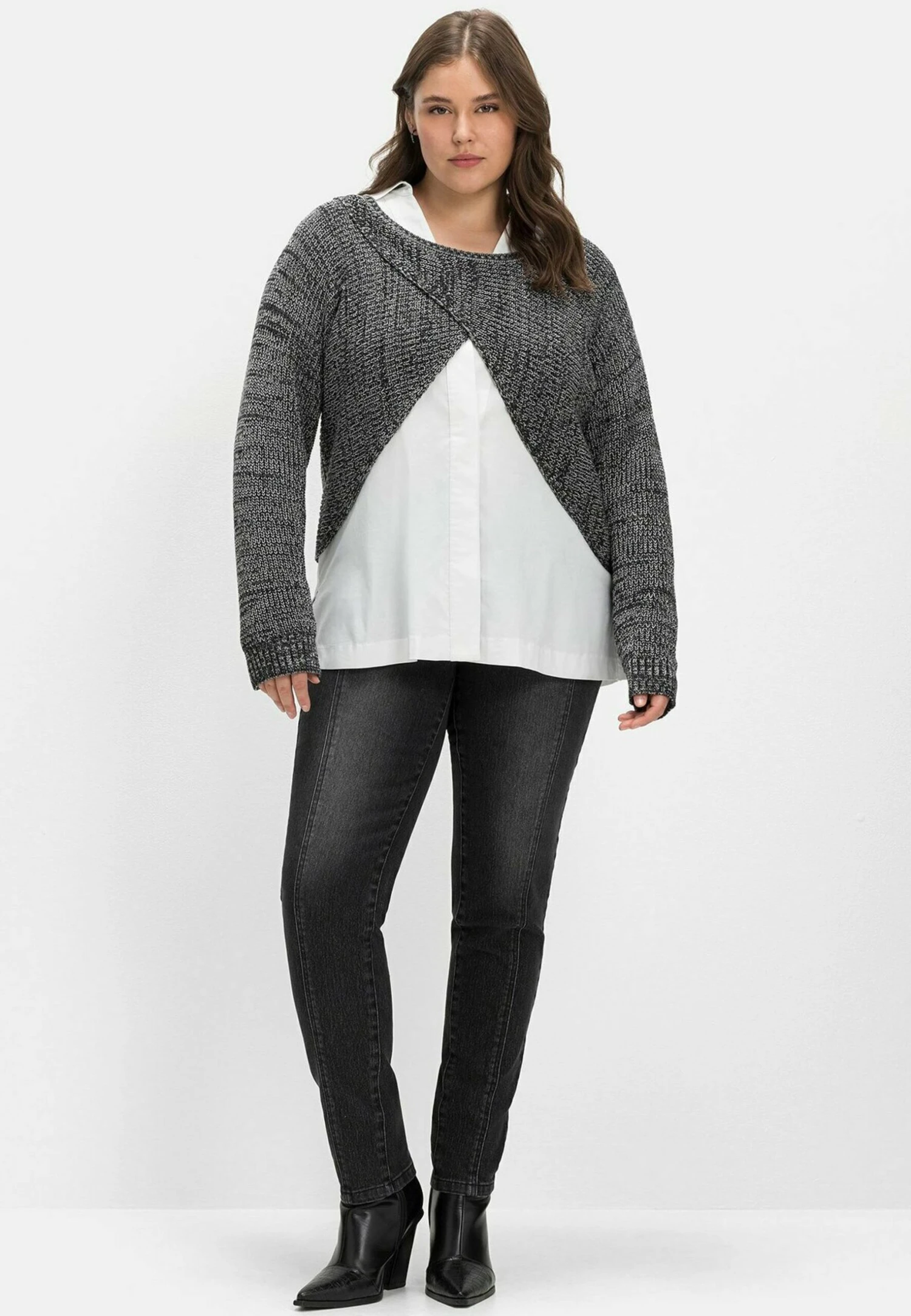 Sheego Jeans Slim FitBlack Denim Donna Jeans SHI21N0A1-Q11 4 Sheego Jeans Slim FitBlack Denim Donna Jeans SHI21N0A1-Q11 - immagine 2