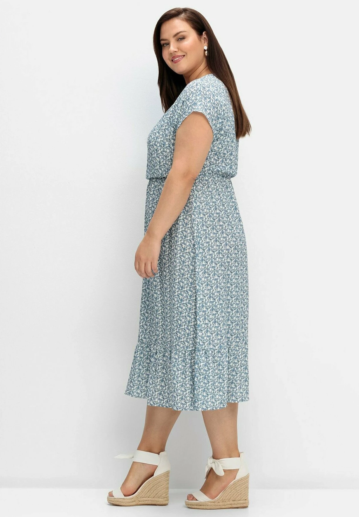 Sheego Vestito EstivoWeiß/Gemustert Donna Vestiti SHI21C0I0-A11 7 Sheego Vestito EstivoWeiß/Gemustert Donna Vestiti SHI21C0I0-A11 - immagine 5