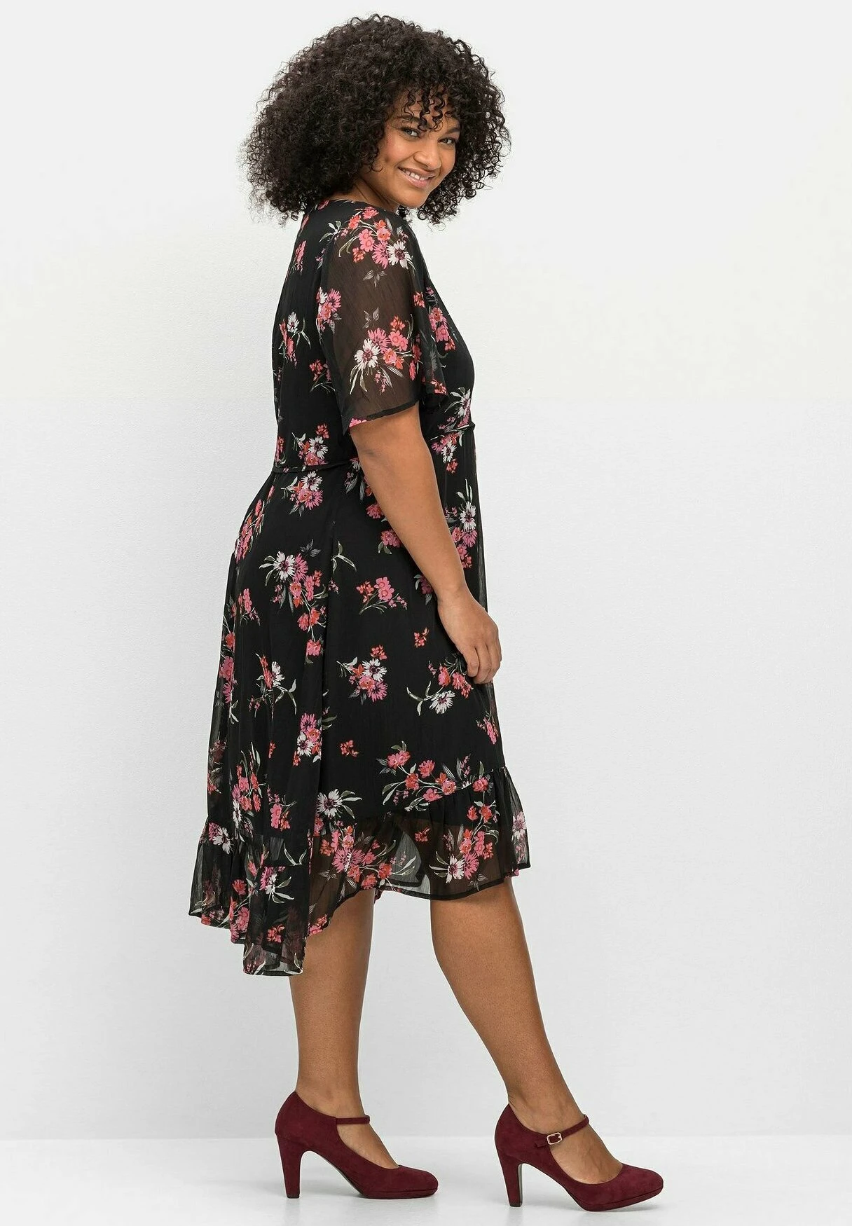 Sheego Vestito EstivoSchwarz Gemustert Donna Vestiti SHI21C0QY-Q11 6 Sheego Vestito EstivoSchwarz Gemustert Donna Vestiti SHI21C0QY-Q11 - immagine 4