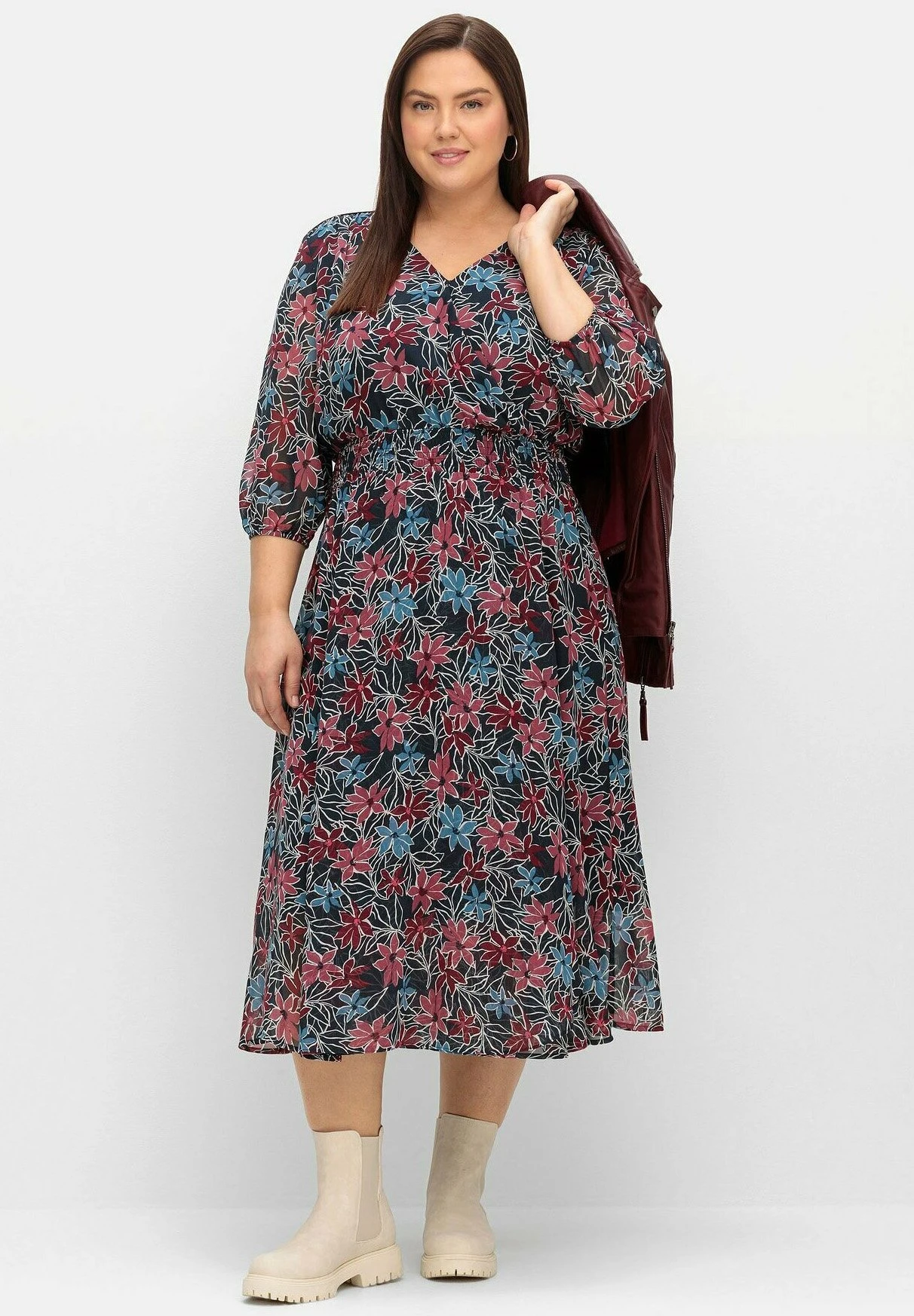 Sheego Vestito EstivoNachtblau Gemustert Donna Vestiti SHI21C0UI-K11 3 Sheego Vestito EstivoNachtblau Gemustert Donna Vestiti SHI21C0UI-K11