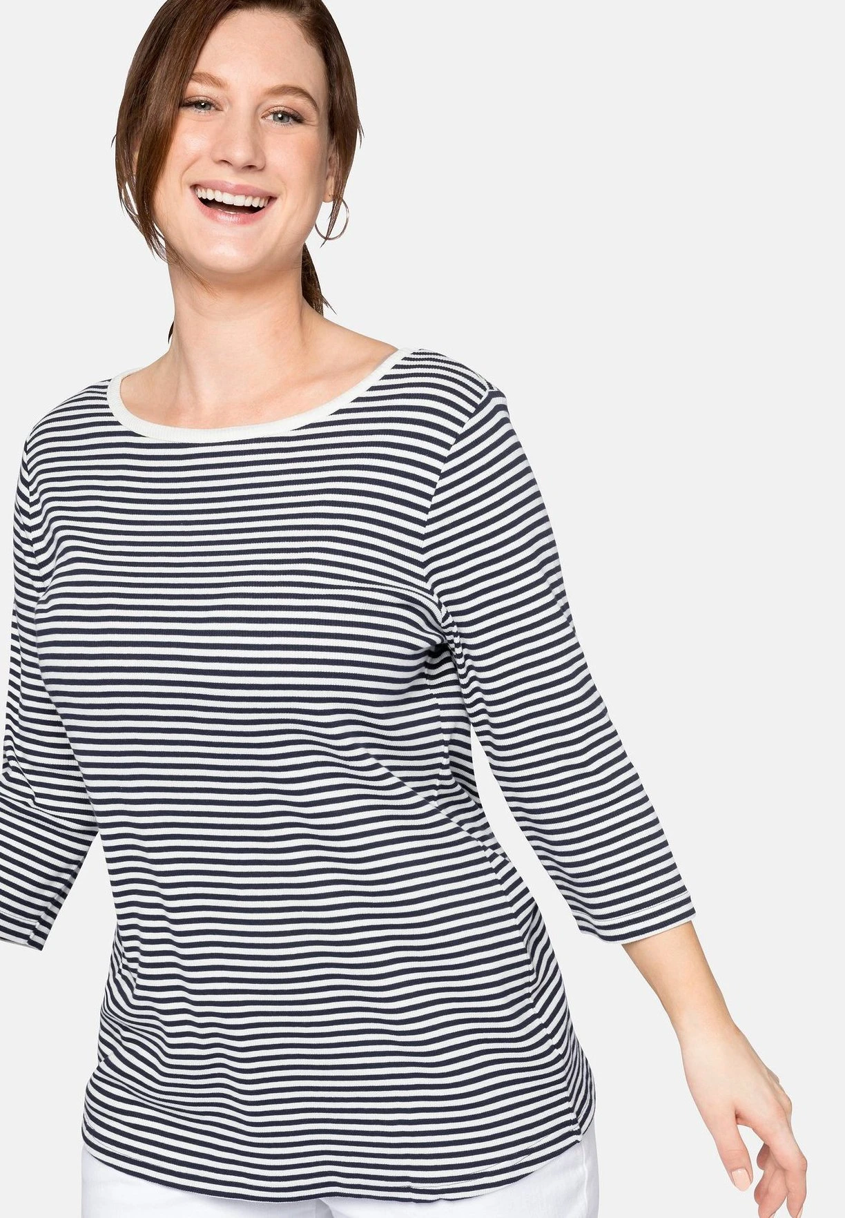 Sheego Maglietta A Manica LungaMarine Donna T-shirt E Top SHI21D06X-K12 6 Sheego Maglietta A Manica LungaMarine Donna T-shirt E Top SHI21D06X-K12 - immagine 4