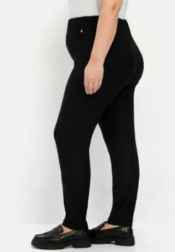 Sheego PantaloniSchwarz Donna Pantaloni SHI21A0GL-Q11 -Sheego Negozio 6fc2b038746043218aa8ebb33dd2770a