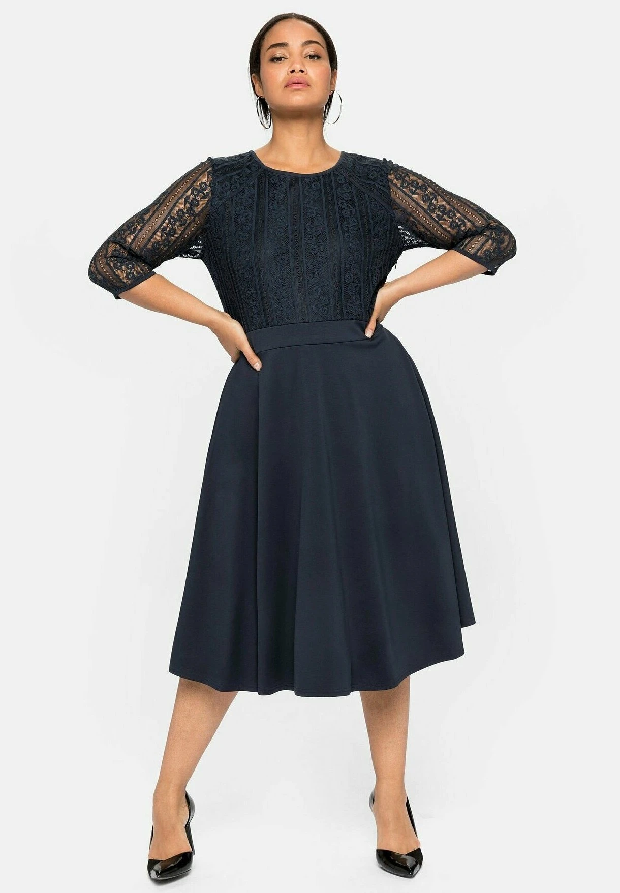 Sheego Vestito EstivoNachtblau Donna Vestiti SHI21C0JS-K11 3 Sheego Vestito EstivoNachtblau Donna Vestiti SHI21C0JS-K11