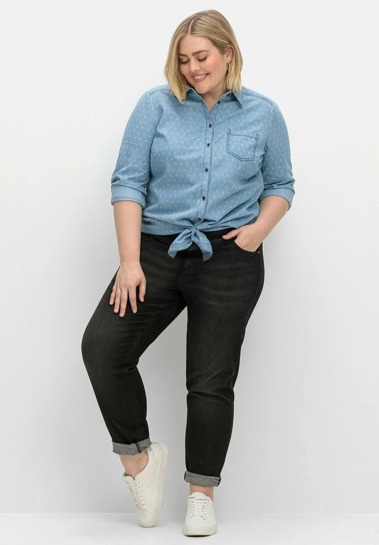 Sheego Jeans Slim FitBlack Denim Donna Jeans SHI21N0B3-Q11 4 Sheego Jeans Slim FitBlack Denim Donna Jeans SHI21N0B3-Q11 - immagine 2