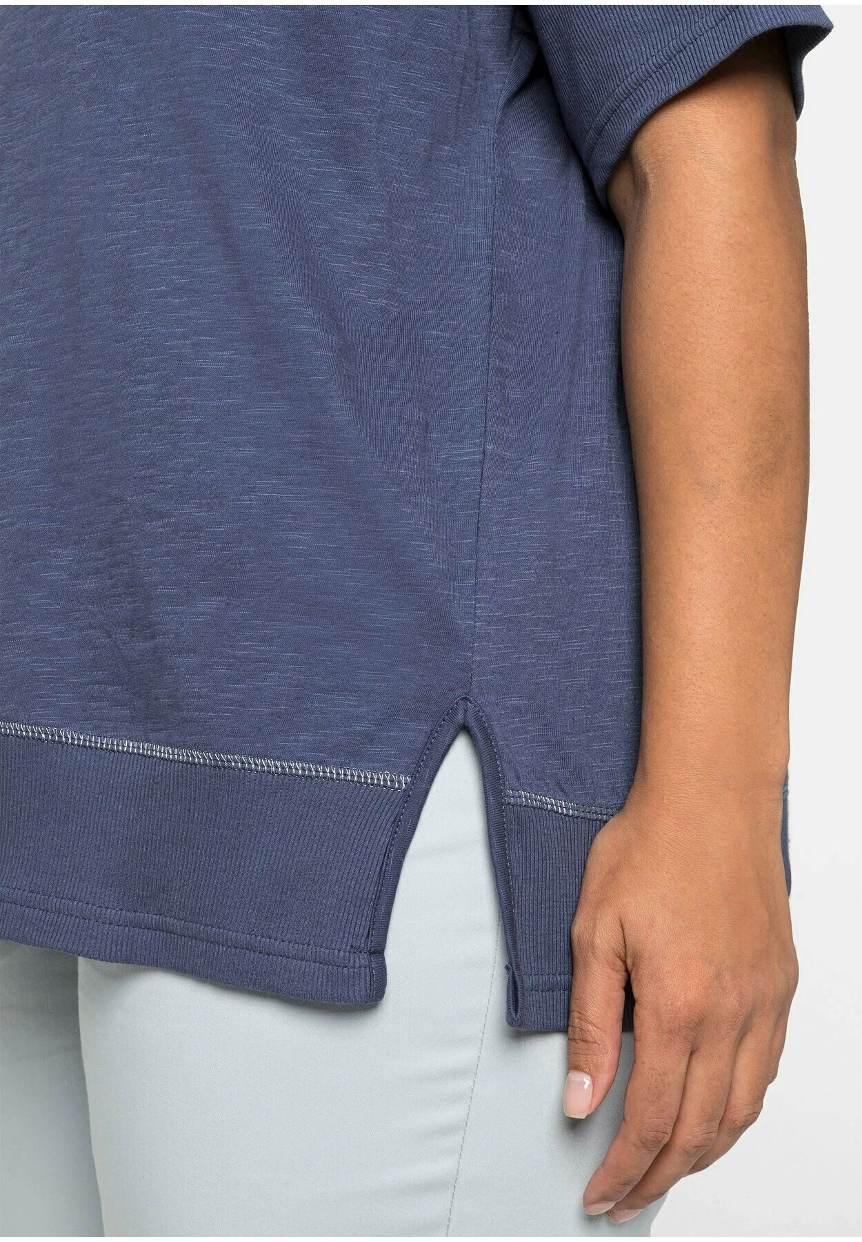 Sheego T-Shirt BasicIndigo Donna T-shirt E Top SHI21D0HS-K11 6 Sheego T-Shirt BasicIndigo Donna T-shirt E Top SHI21D0HS-K11 - immagine 4