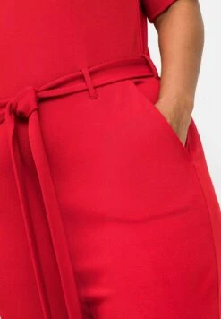 Sheego Tuta JumpsuitRot Donna Tute Jumpsuit SHI21T00R-G11 -Sheego Negozio 902f11ebee6142bfbdb1278b34cfd65a