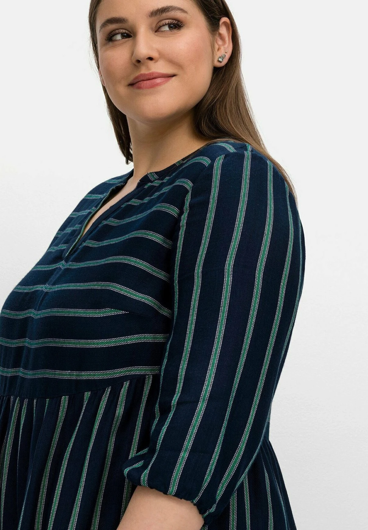 Sheego Vestito Estivo - Nachtblau Gestreift 5 Sheego Vestito Estivo - Nachtblau Gestreift - immagine 3