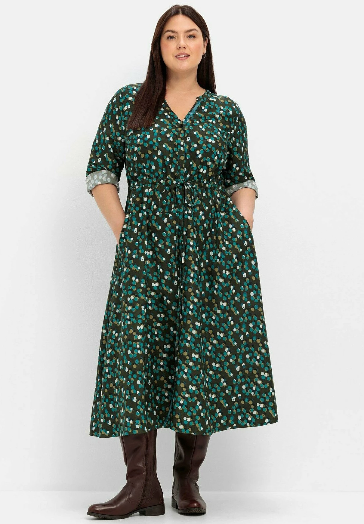 Sheego MidiAbito A CamiciaDunkeloliv Gemustert Donna Vestiti SHI21C0UH-N11 3 Sheego MidiAbito A CamiciaDunkeloliv Gemustert Donna Vestiti SHI21C0UH-N11