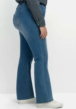 Sheego Jeans BootcutBlue Denim Donna Jeans SHI21N0AQ-K11 9 Sheego Jeans BootcutBlue Denim Donna Jeans SHI21N0AQ-K11 -Sheego Negozio a2b7ed25ecb94e239750025d958f0fe7