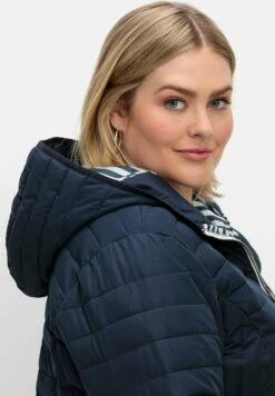 Sheego Longstepp - Cappotto Invernale - Nachtblau -Sheego Negozio ac380d66ac544e9f8f5923522b3bfac0