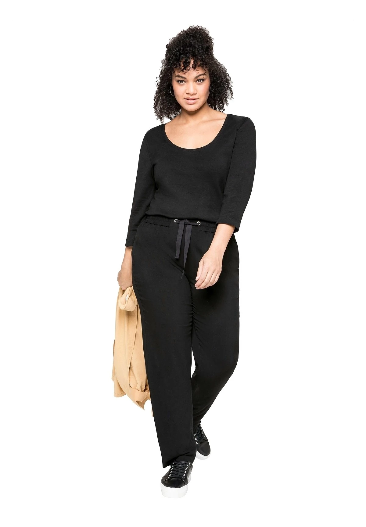 Sheego Maglietta A Manica LungaSchwarz Donna T-shirt E Top SHI21D0DK-Q11 4 Sheego Maglietta A Manica LungaSchwarz Donna T-shirt E Top SHI21D0DK-Q11 - immagine 2