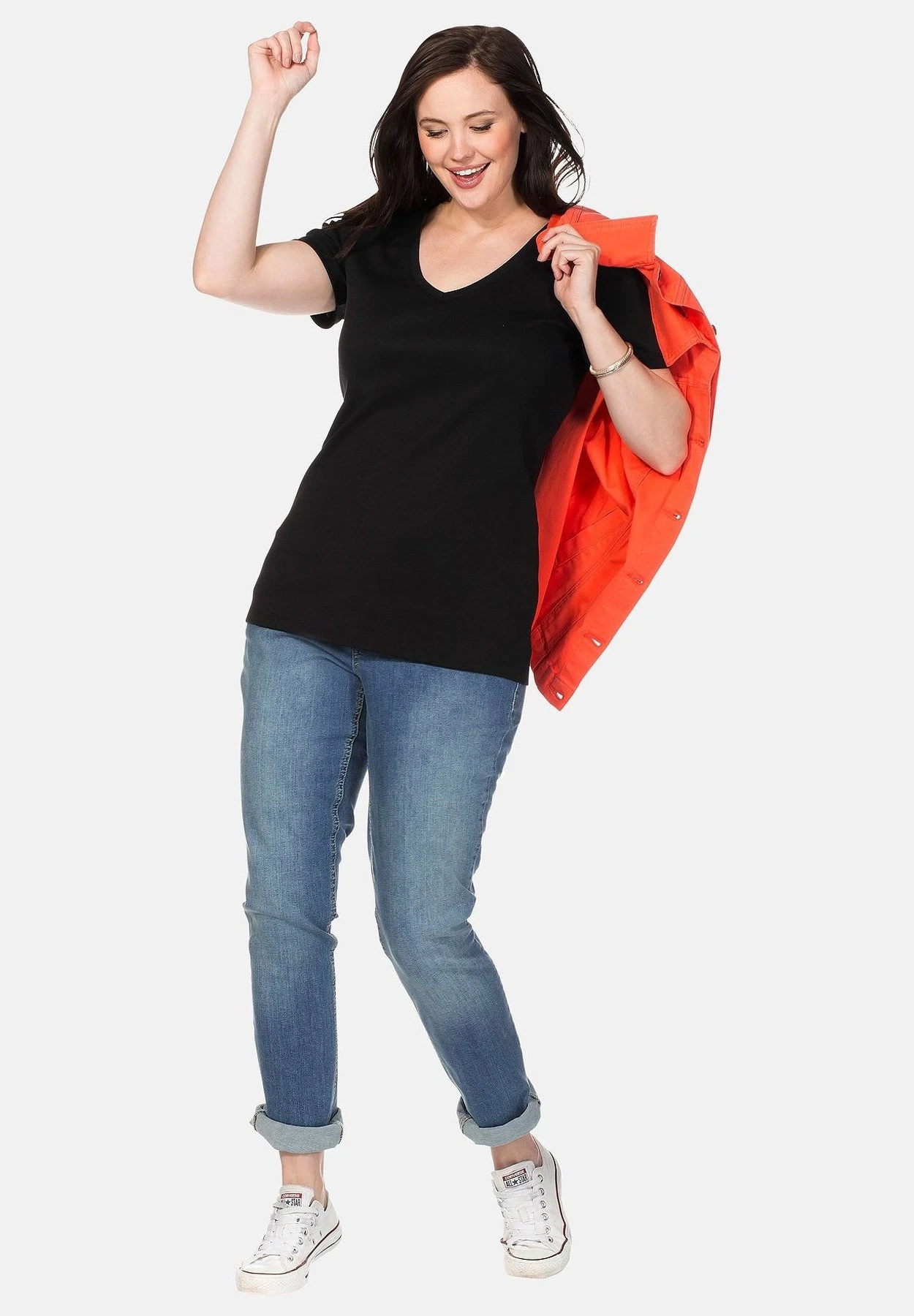 Sheego T-Shirt BasicBlack Donna T-shirt E Top SHI21E08E-Q11 4 Sheego T-Shirt BasicBlack Donna T-shirt E Top SHI21E08E-Q11 - immagine 2